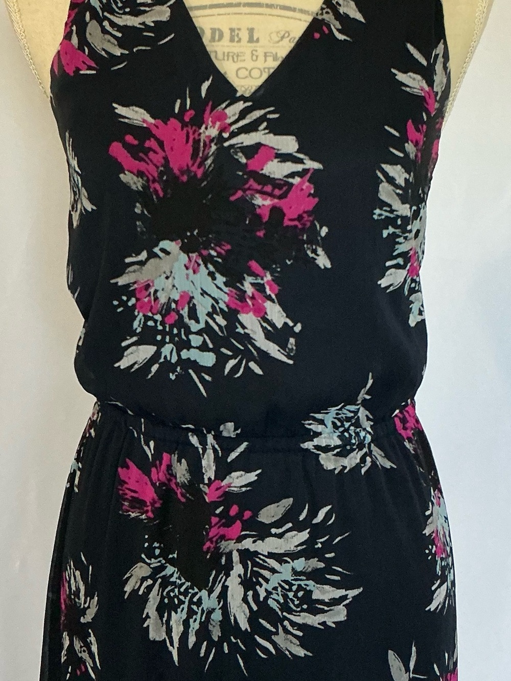 Banana Republic Floral Open-Back Maxi Dress Size 2 - Picture 2 of 7